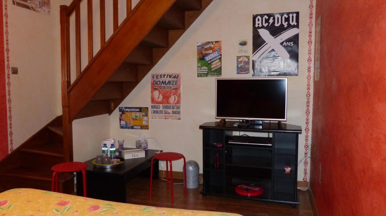 Saint-Flour  Chez Tiane Puy De Dome Bed & Breakfast エクステリア 写真
