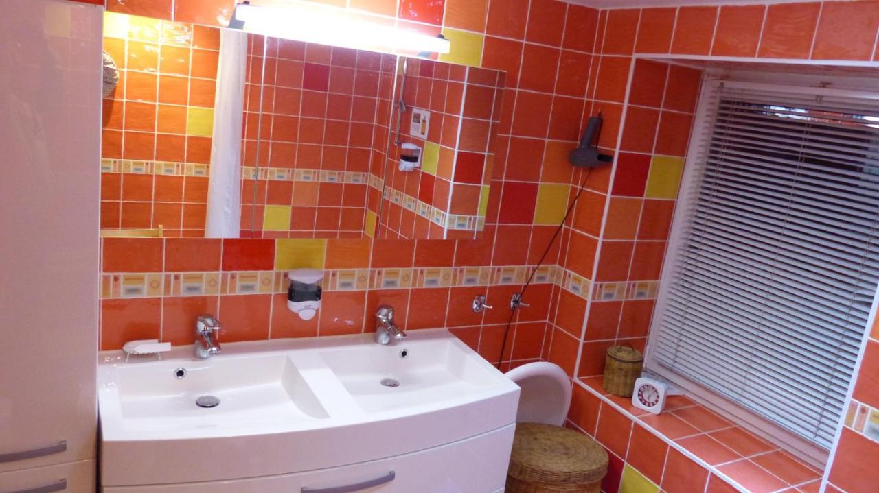 Saint-Flour  Chez Tiane Puy De Dome Bed & Breakfast エクステリア 写真